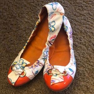 Brand: Stuart Weitzman
Women's Raven Ballet Flat